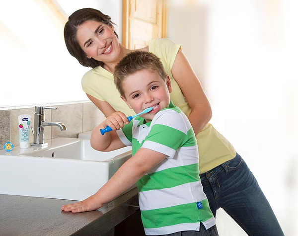 Фото - Зубна паста дитяча Chicco Полуниця (02321.10)