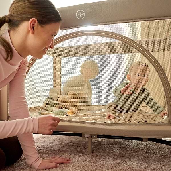 Фото - Манеж-кровать Lionelo Laura Beige Sand