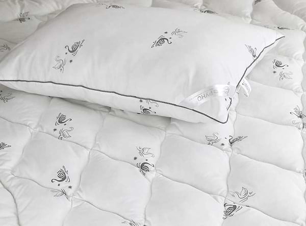 Фото - Ковдра зимова полуторна Руно 140х205 зі штучного лебединого пуху (321.52_Silver Swan)