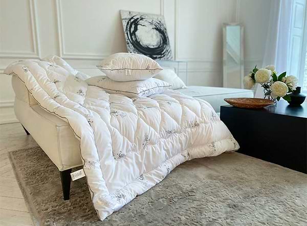 Фото - Одеяло демисезонное двуспальное Руно 172х205 из искусственного лебединого пуха (316.52_Silver Swan_demi)