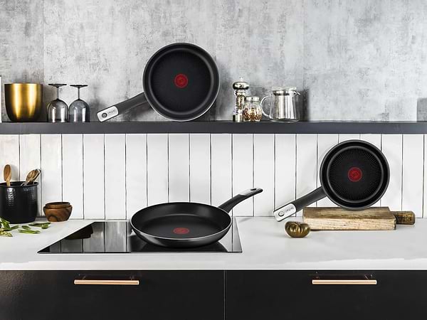 Фото - Сковорода ВОК Tefal C3881942 Hard Titanium Essential 28 см