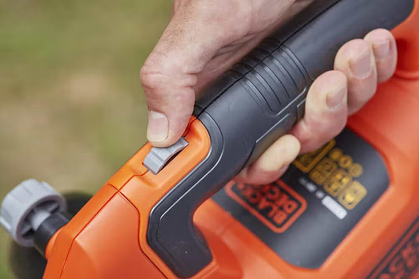 Фото - Садовый пылесос Black&Decker BCBLV3625L1
