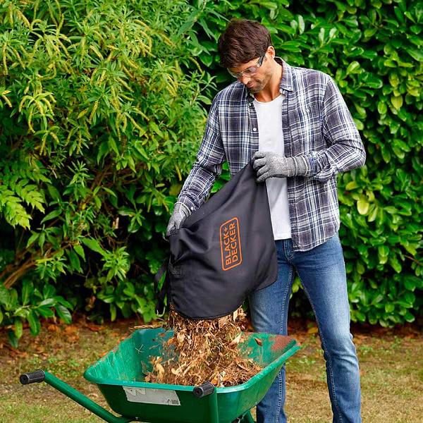 Фото - Садовый пылесос Black&Decker BEBLV260