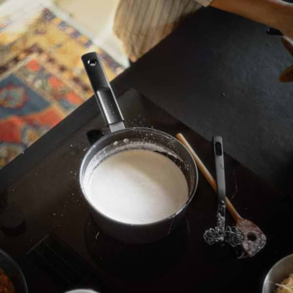 Фото - Ківш Fiskars Hard Face 2,5 л (1075525)