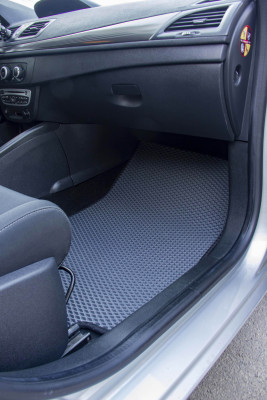 Фото - Килимки з екошкіри в салон авто передні EVAtech ECO для Megane (III) AT Renault 2008-2016 3 покоління Combi EU RT3498ADZ2RN2BBB