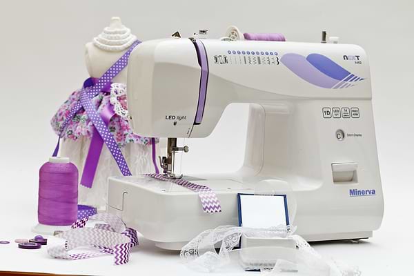 Фото - Швейная машина MINERVA Next 141D