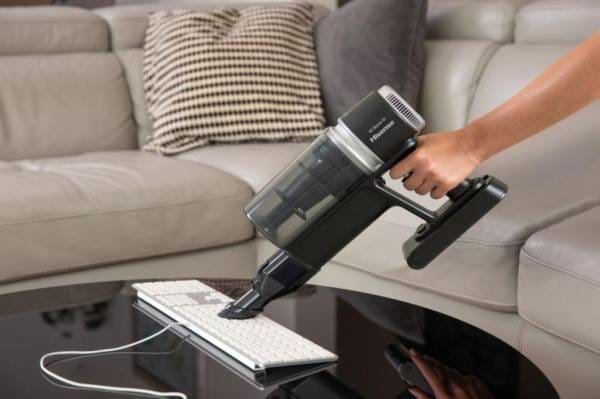 Фото - Пилосос ручний для дому Hisense HVC6664BK