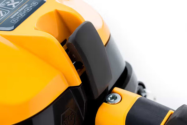 Фото - Ланцюгова пила бензинова Stiga 1.9 кВт (CS545)