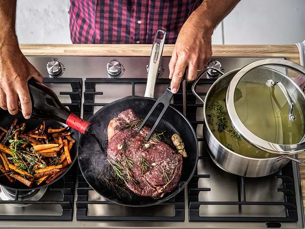 Фото - Кастрюля KitchenAid Proline 5,7 л (CC001879-001)