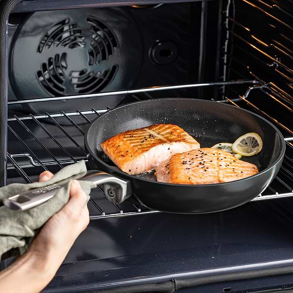 Фото - Сковорода универсальная Green Pan Evolution 20 см (CC006385-001)