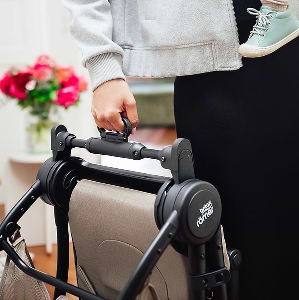 Фото - Коляска прогулочная Britax-Romer RIO Carbon Black (2000041611)