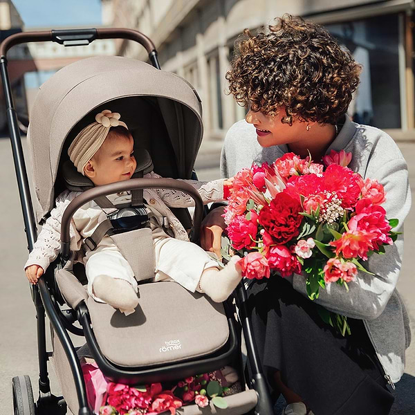 Фото - Коляска прогулочная Britax-Romer RIO Carbon Black (2000041611)