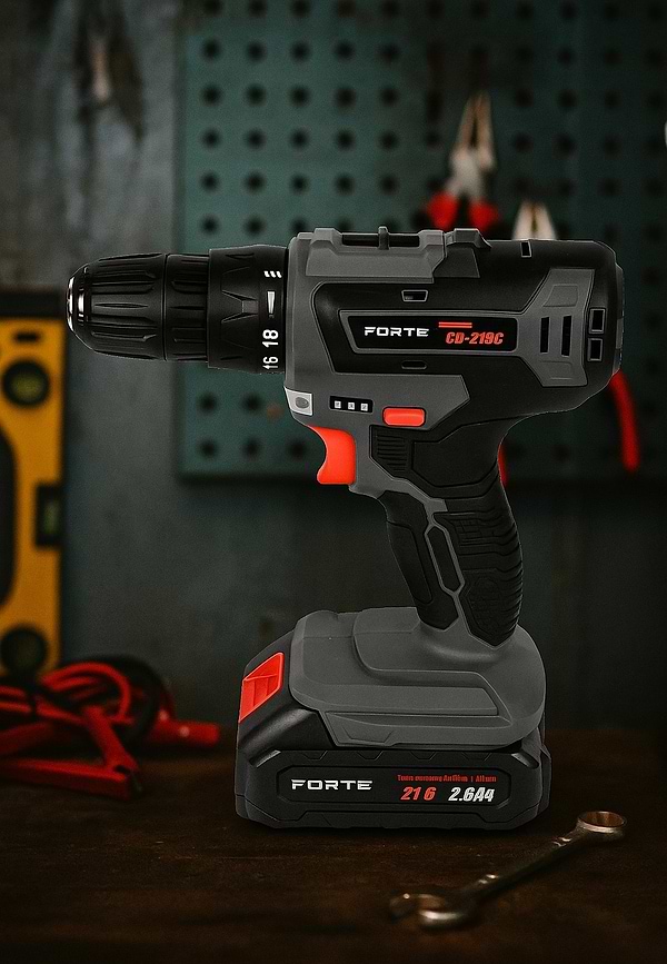 Фото - Уценка - Дрель-шуруповерт Forte CD-21BC кейс с аксессуарами