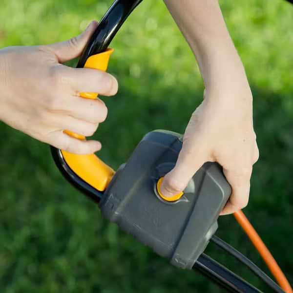 Фото - Аератор електричний Stiga 1.3 кВт (SV213E)