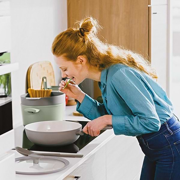 Фото - Сковорода універсальна Berghoff 3950421 LEO BALANCE Moonmist 24 см