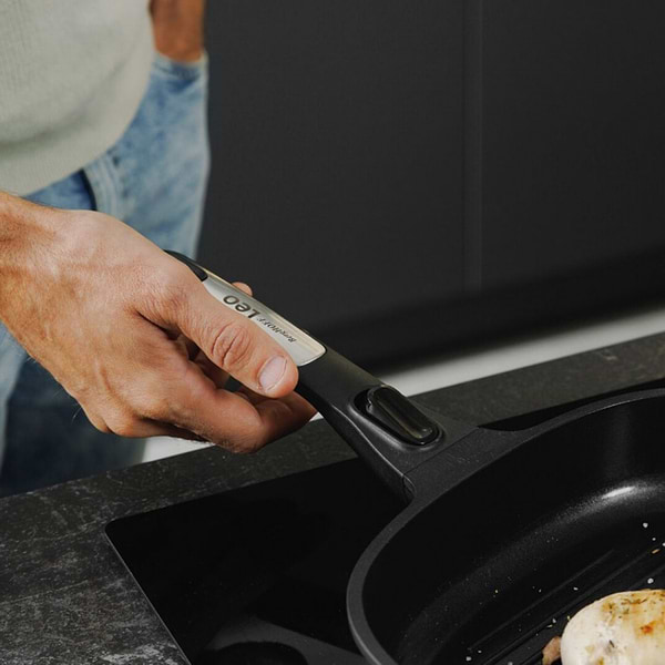 Фото - Сковорода універсальна Berghoff 3950572 LEO Phantom 32 см