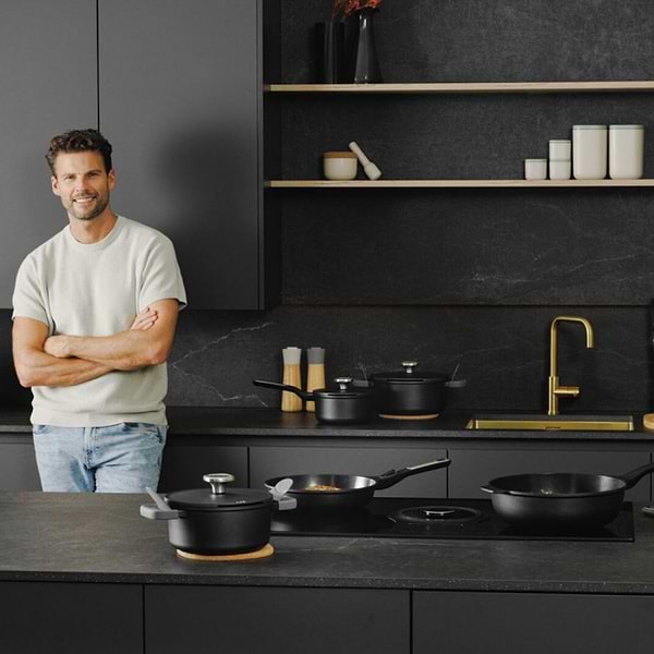 Фото - Ківш зі знімною ручкою Berghoff 3950574 LEO Phantom 18 см 2 л