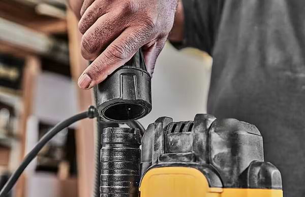 Фото - Фрезер DeWALT DWE625