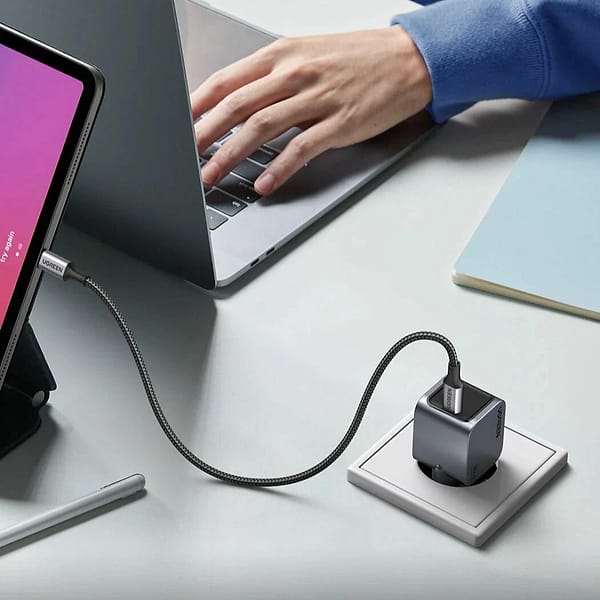Фото - Сетевое зарядное устройство UGREEN X703 Nexode Pro 30W USB-C GaN Fast Charger Gray (35006)