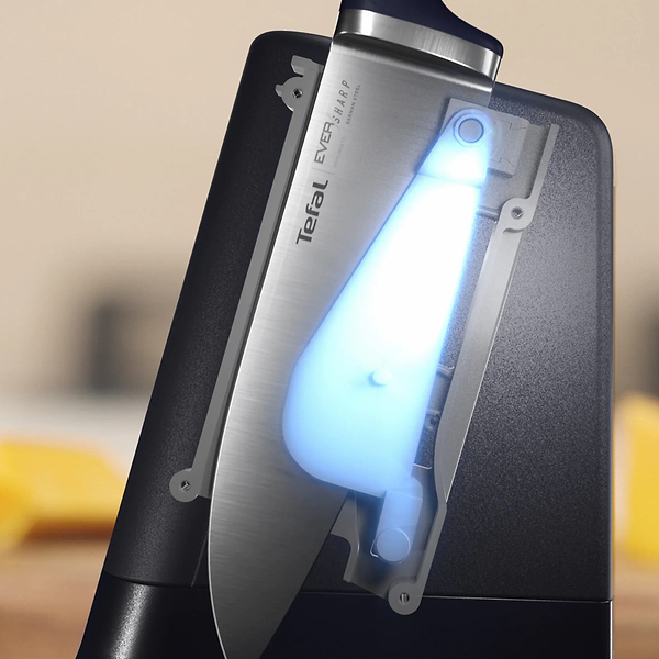 Фото - Нож повара Tefal K297S244 EverSharp 16,5 см + блок-точилка