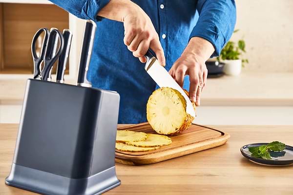 Фото - Набір ножів Tefal K297S744 EverSharp Pro 6 предметів + блок-точилка