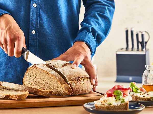 Фото - Набір ножів Tefal K297S744 EverSharp Pro 6 предметів + блок-точилка