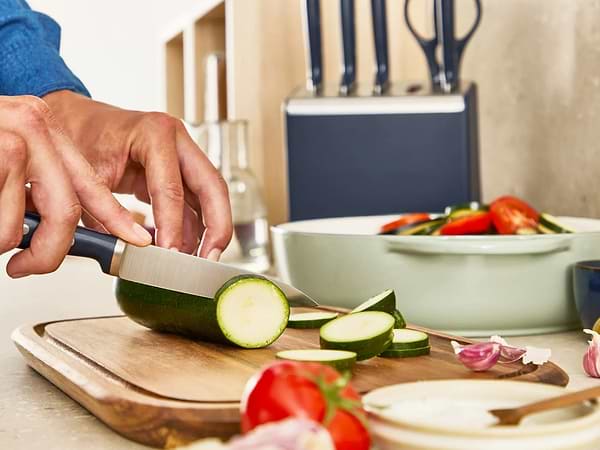 Фото - Набір ножів Tefal K297S744 EverSharp Pro 6 предметів + блок-точилка