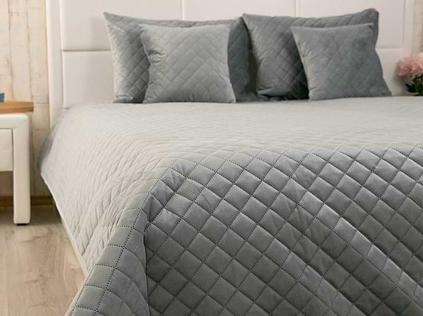 Фото - Покривало полуторне Руно 150х220 велюр (360.55_Dark Grey ромб)