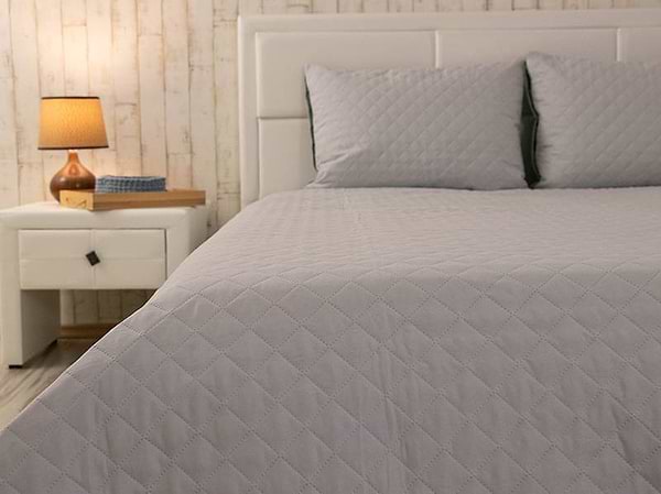 Фото - Покривало полуторне Руно 150х220 велюр (360.55_Grey ромб)