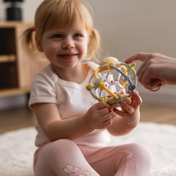 Фото - Погремушка BabyOno Песочные часы (1660)