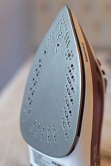 Фото - Утюг Prime Technics PTI 1600 V