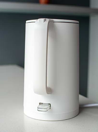 Фото - Электрический чайник Prime Technics PKP 1765 W