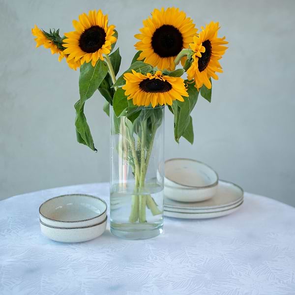 Фото - Скатерть круглая Едельвіка Подсолнухи белая d-160 (116-23/00)