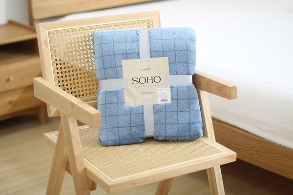 Фото - Плед полуторный SOHO 150х200 см Sweet Light Gray