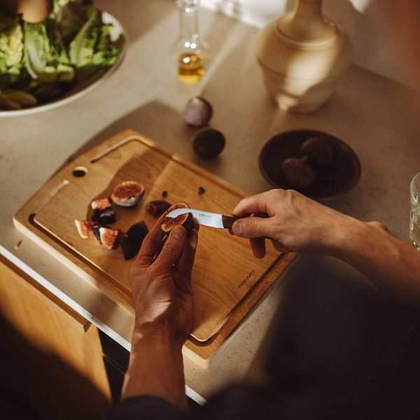 Фото - Ніж для овочів Fiskars Folken 7 см (1075691)