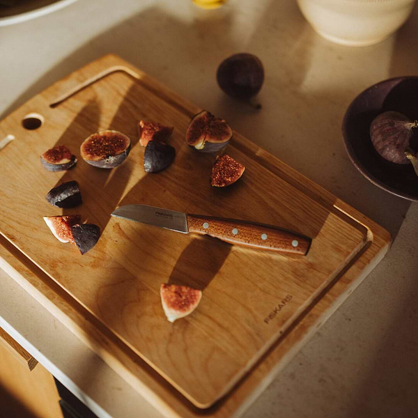 Фото - Ніж для овочів Fiskars Folken 7 см (1075691)