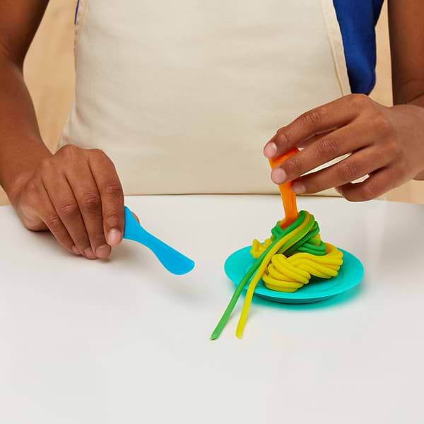 Фото - Наборы для лепки Hasbro Маленький кухонный набор F3465 PD LIL NOODLE PLAYSET (F3159_F3465)