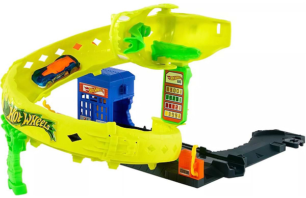 Фото - Ігровий набір Hot Wheels Спіральна атака Змії серії Небезпечні створіння(JBM63)