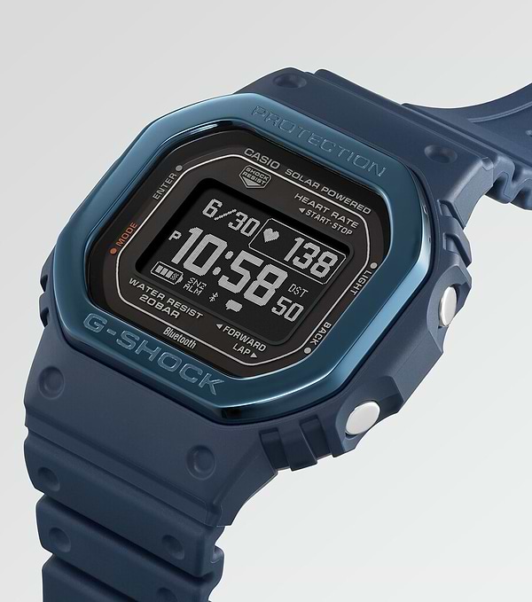 Фото - Смарт-часы Casio DW-H5600MB-2ER