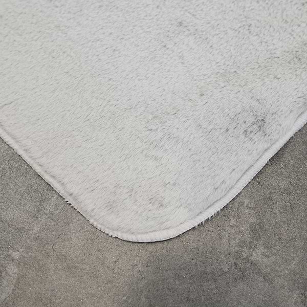 Фото - Набор ковров с эко-мехом DarianA Moon 50х60+60х90 см Светло-серый (1000009443)