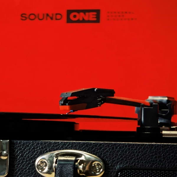 Фото - Виниловый проигрыватель Sound One Pop Black