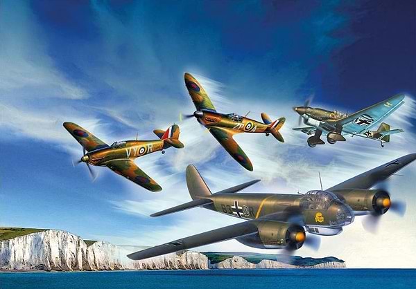 Фото - Набор для моделирования техники Revell В честь 85-летия Битвы за Британию 4 самолета (RVL-03766)