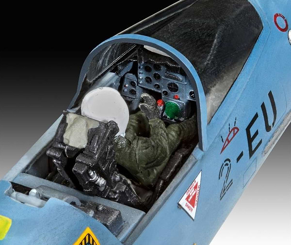 Фото - Набор для моделирования техники Revell Самолет Dassault Mirage 2000C (RVL-03813)
