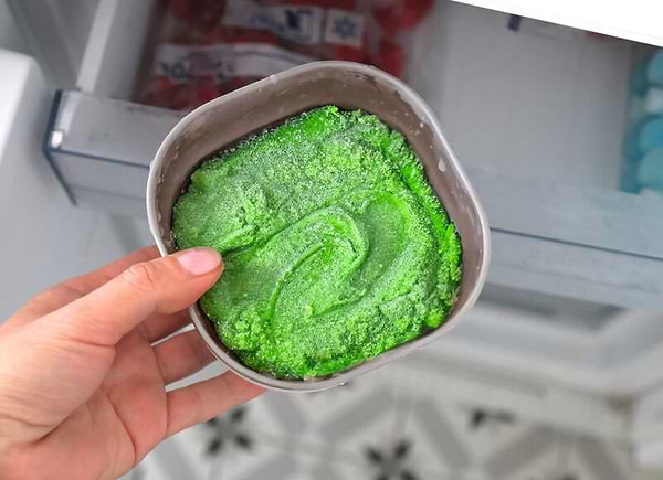 Фото - Набор тарелок для малыша Beaba 3 пр. оливковый (913583)