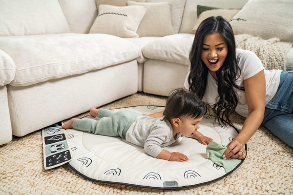 Фото - Развивающий коврик Tiny Love День-ночь (1209206830)