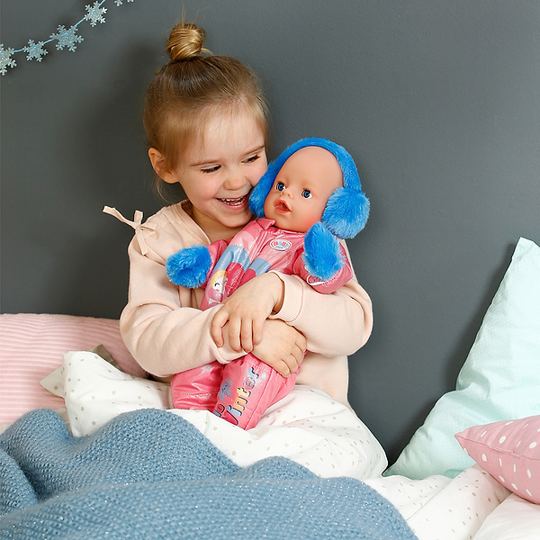 Фото - Інтерактивний пупс Baby Born ЗИМОВА КРАСУНЯ ЕММА 43 см з аксесуарами (838907)