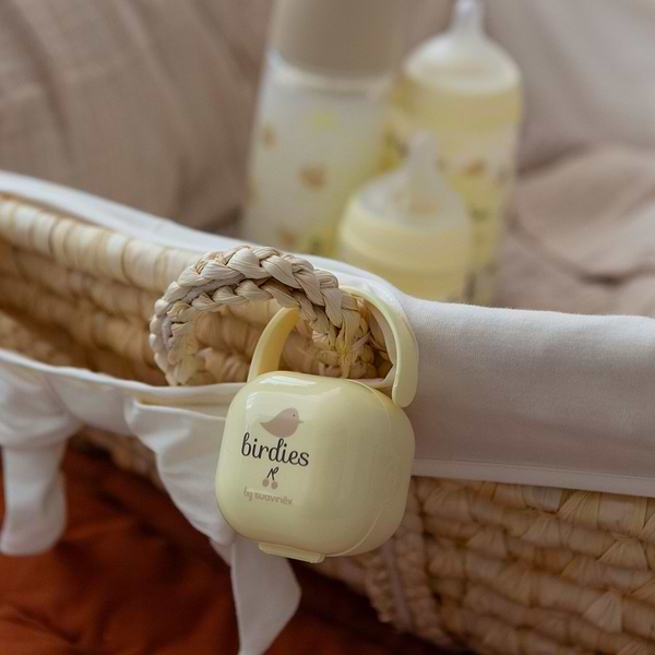 Фото - Контейнер для зберігання пустушок Suavinex Birdies світло-жовтий (309133)