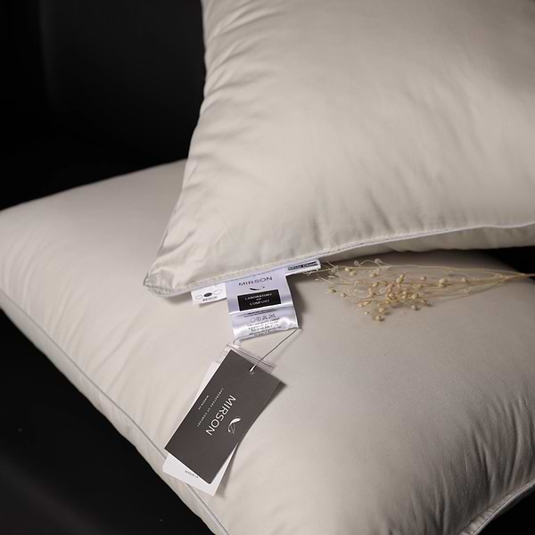 Фото - Подушка стандартна MirSon №208 Silver Cloud 50x70 см (2200009349010)