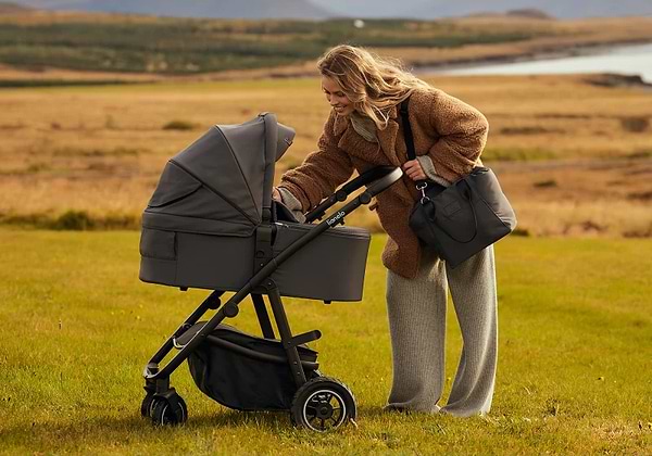 Фото - Коляска универсальная 3 в 1 Lionelo Amber Beige Sand