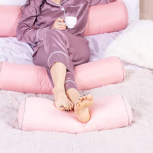 Фото - Подушка валик MirSon №8104 Eco Line Coral EcoSilk 15x50 см (2200006199694)